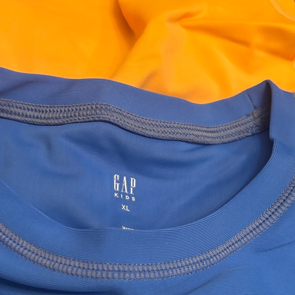 Rash guards - Picture 3 of 12